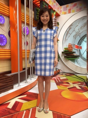 SSS級美女・江藤愛 足指・ふくらはぎの生足画像！