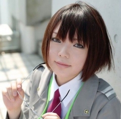 なんかクセになる顔・・・このレイヤーさん好み別れますわwww