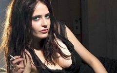 [カッコイイ]エヴァグリーン　Hカップピンク乳輪・乳首が興奮したフランス女優おっぱい画像