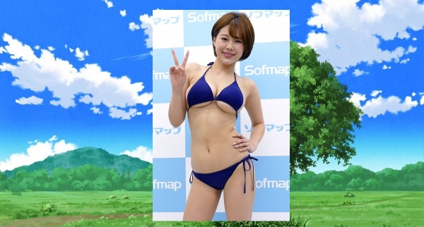 山本ゆうのビキニ水着姿