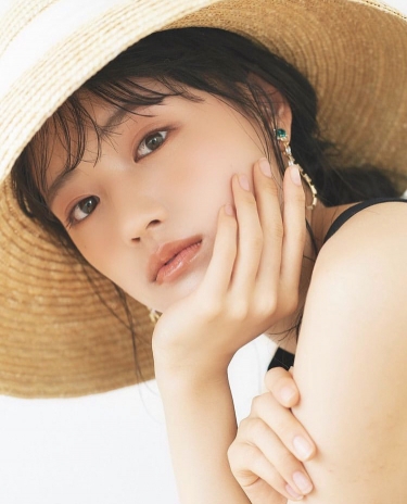 S級美少女・上坂樹里のグラビア画像58枚【可愛すぎてやばいです！】