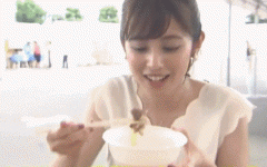 久慈暁子アナのめざましテレビでラーメンを食べる
